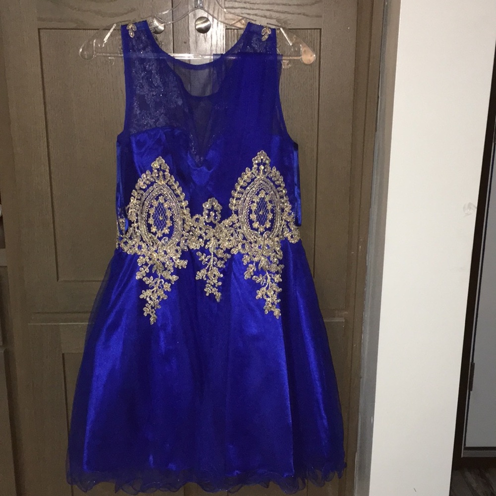 Prom Dress - Picture 2 of 4
